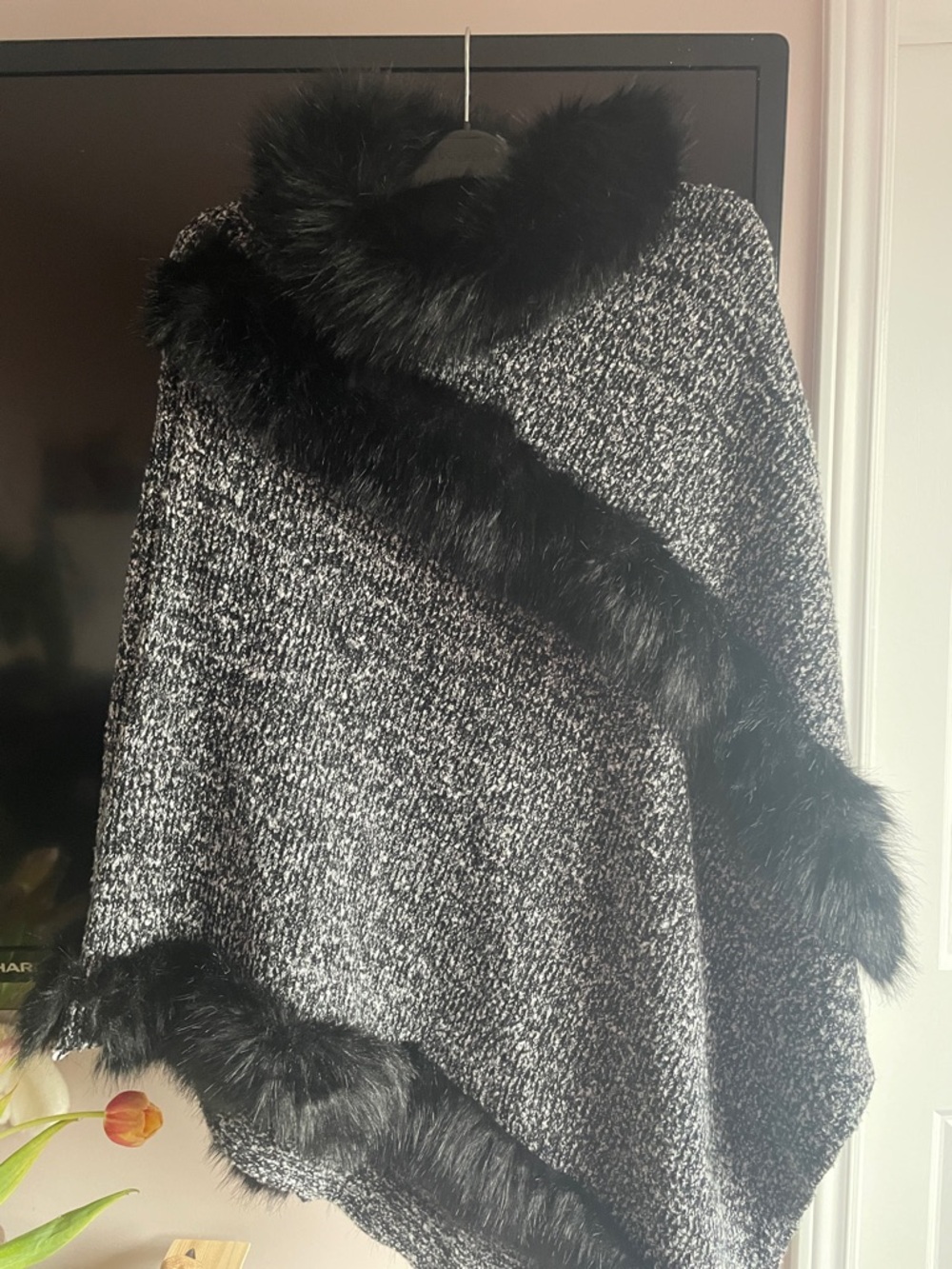 Black & Gray Faux Fur Trim Knit Poncho
